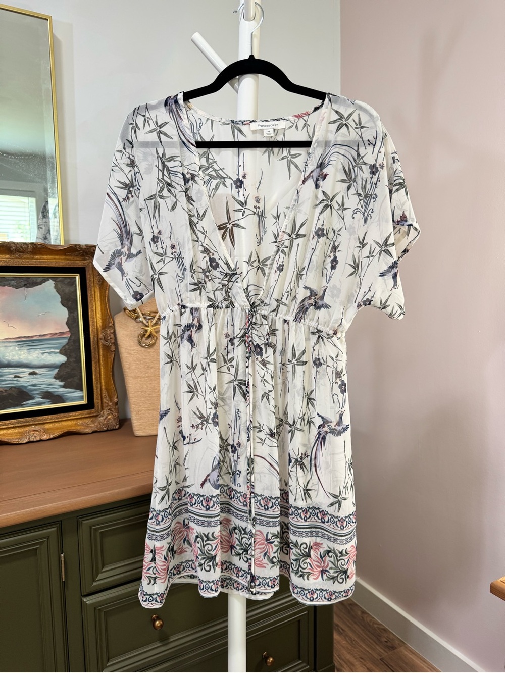 LAST CHANCE 🚨 Francesca’s Light Floral V-Neck Swim Coverup Dress